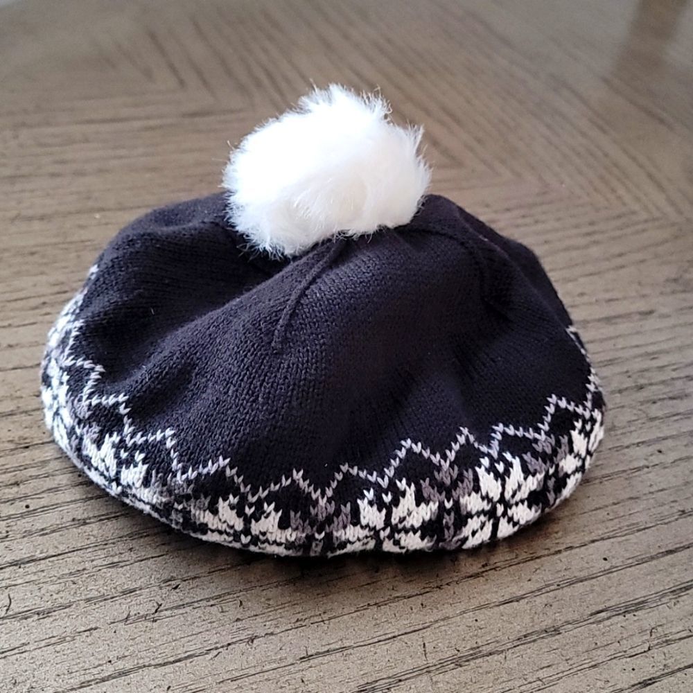 Janie and Jack 2T to 3T  beret pompom hat 🖤🤍